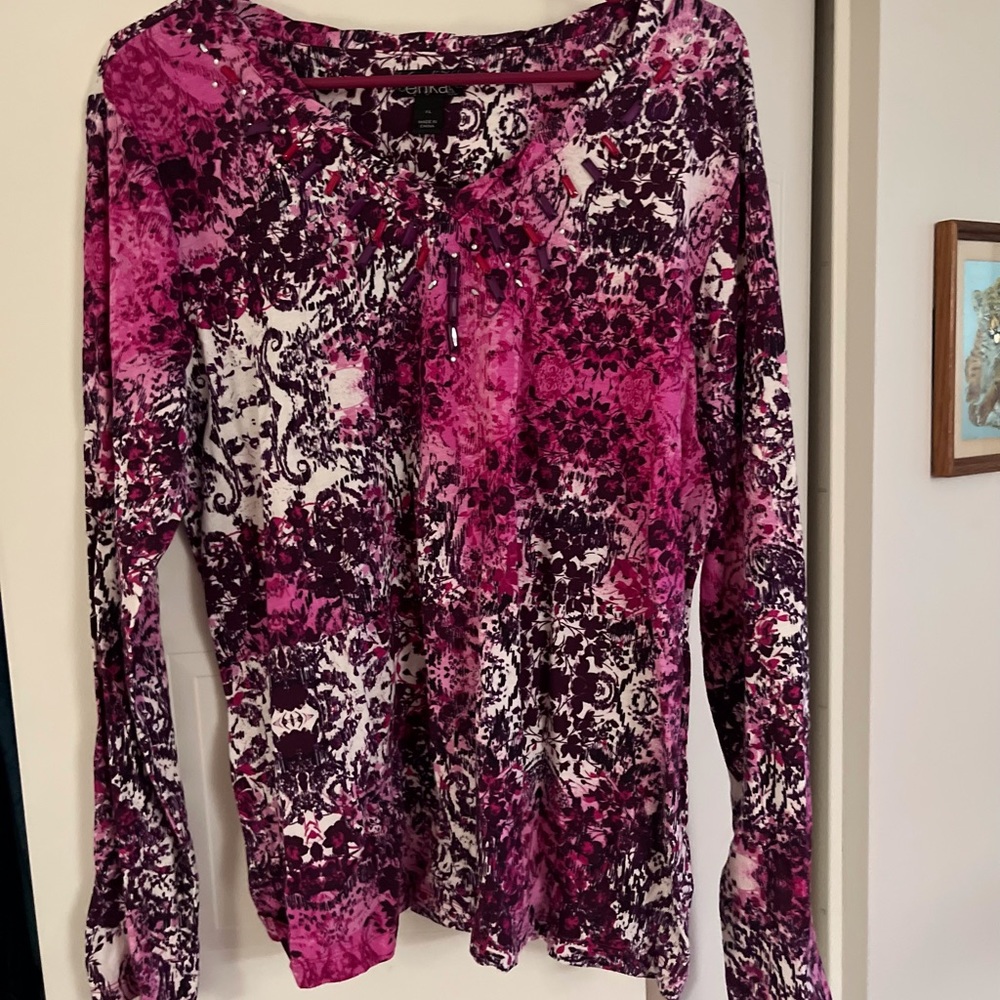 Women top by Erika. Size XL